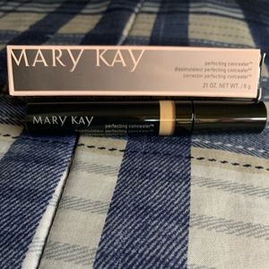 Mary Kay Perfecting Concealer